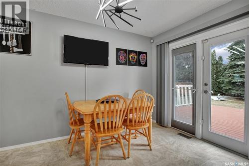226 Davies Road, Saskatoon, SK - Indoor Photo Showing Dining Room