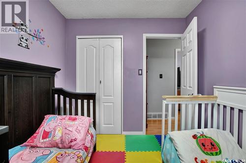 226 Davies Road, Saskatoon, SK - Indoor Photo Showing Bedroom