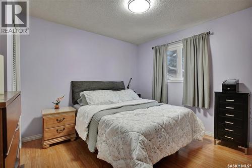 226 Davies Road, Saskatoon, SK - Indoor Photo Showing Bedroom