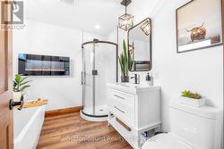 4 Pc ensuite bath - 