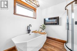 Soaker tub - 