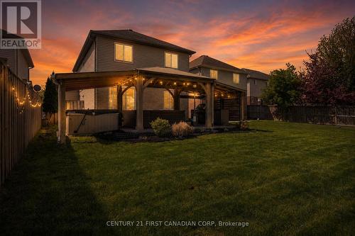 21 Pear Tree Avenue, St. Thomas, ON - Outdoor With Deck Patio Veranda