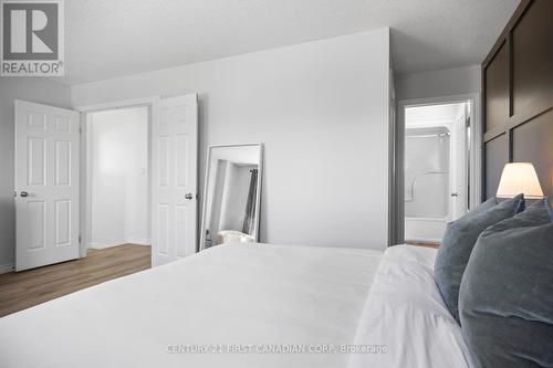 21 Pear Tree Avenue, St. Thomas, ON - Indoor Photo Showing Bedroom