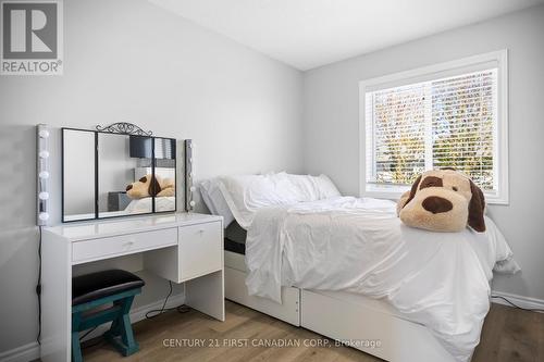 21 Pear Tree Avenue, St. Thomas, ON - Indoor Photo Showing Bedroom