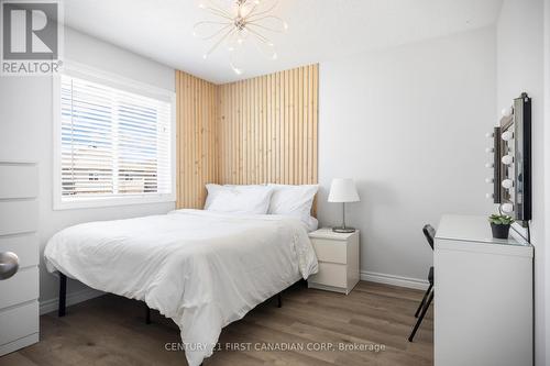 21 Pear Tree Avenue, St. Thomas, ON - Indoor Photo Showing Bedroom