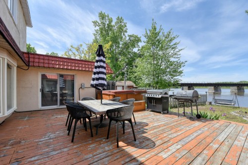 Balcony - 15 Rue Alfred, Laval (Sainte-Rose), QC - Outdoor With Deck Patio Veranda With Exterior