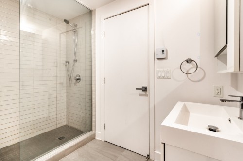 Bathroom - 1107-1375 Rue Des Bassins, Montréal (Le Sud-Ouest), QC - Indoor Photo Showing Bathroom