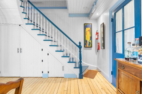 Staircase - 21 Route Du Mitan, Saint-Jean-De-L'Île-D'Orléans, QC - Indoor Photo Showing Other Room