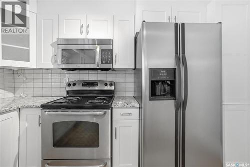 3708 Albert Street, Regina, SK - Indoor Photo Showing Kitchen