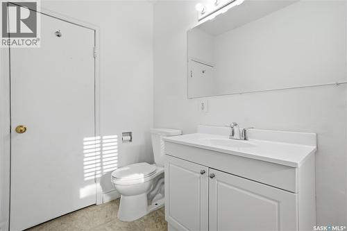 3708 Albert Street, Regina, SK - Indoor Photo Showing Bathroom