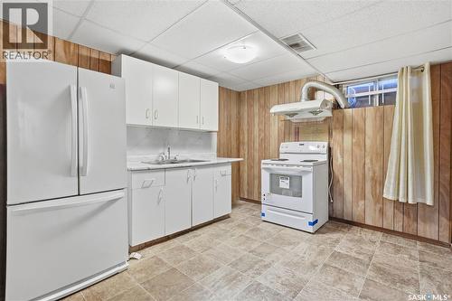 3708 Albert Street, Regina, SK - Indoor Photo Showing Kitchen
