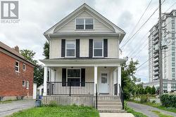 2 - 242 KENDAL AVENUE Oshawa (O'Neill), ON L1G 5B5