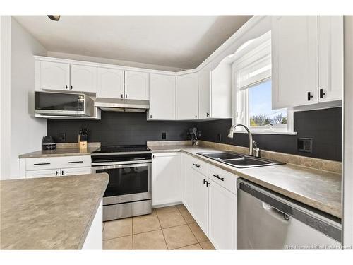 11 Darla Crt, Moncton, NB 