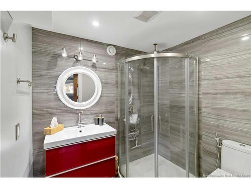 460 Dufferin St, Fredericton, NB 