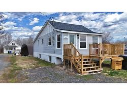 1491 St Mary  Bathurst, NB E2A 2E2