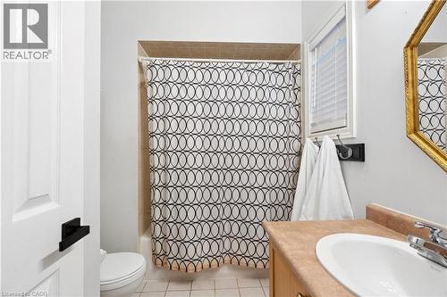 27 Spruce Boulevard, Acton, ON - Indoor Photo Showing Bathroom