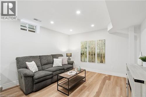 27 Spruce Boulevard, Acton, ON - Indoor Photo Showing Living Room