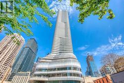 5712 - 11 WELLESLEY STREET W Toronto, ON M4Y 0G4