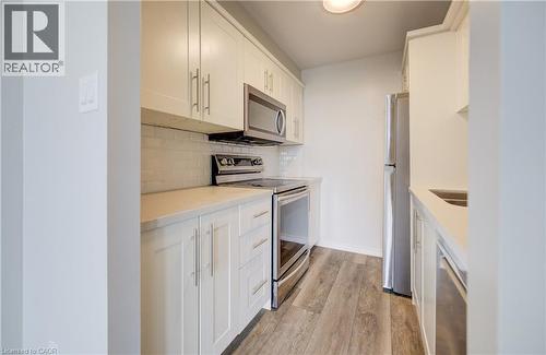 1414 E King Street E Unit# 802, Kitchener, ON - Indoor Photo Showing Kitchen