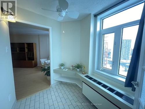 901 - 1025 Grenon Avenue, Ottawa, ON - Indoor