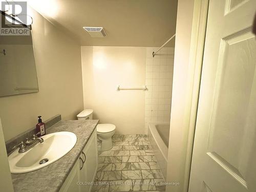 901 - 1025 Grenon Avenue, Ottawa, ON - Indoor Photo Showing Bathroom