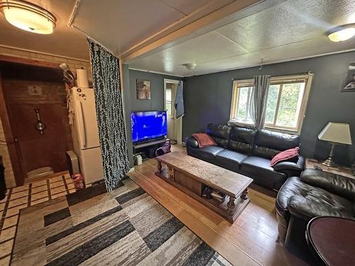 150 First Street, Nipigon, ON - Indoor Photo Showing Living Room