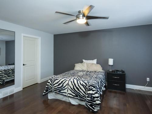 371 Cougar Crescent, Thunder Bay, ON - Indoor Photo Showing Bedroom