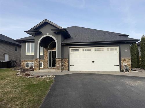 371 Cougar Crescent, Thunder Bay, ON - Outdoor With Facade