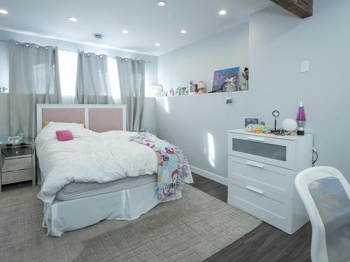 371 Cougar Crescent, Thunder Bay, ON - Indoor Photo Showing Bedroom