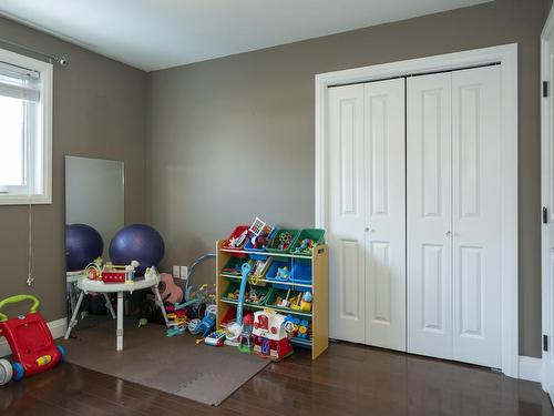 371 Cougar Crescent, Thunder Bay, ON - Indoor Photo Showing Other Room