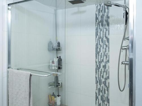 371 Cougar Crescent, Thunder Bay, ON - Indoor Photo Showing Bathroom
