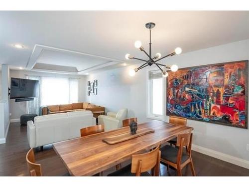 371 Cougar Crescent, Thunder Bay, ON - Indoor Photo Showing Dining Room