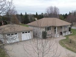 2168 Southcliff Place Thunder Bay, ON P7J 1H4