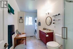 Main bath - 