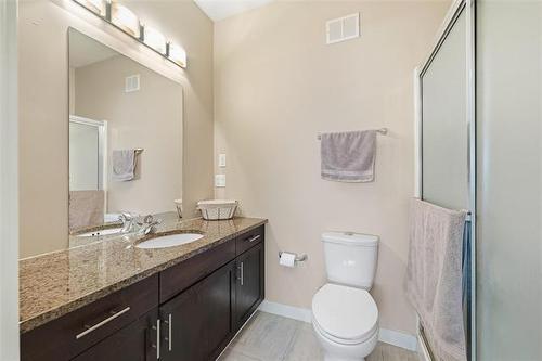 1-64 Barnes St, Winnipeg, MB 
