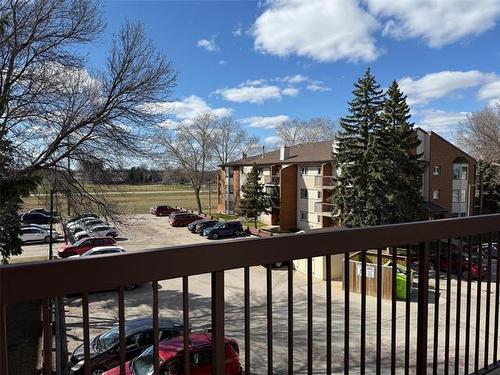 301-173 Watson St, Winnipeg, MB 