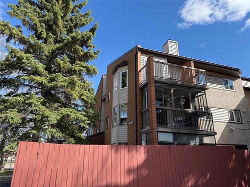 301-173 Watson St, Winnipeg, MB 