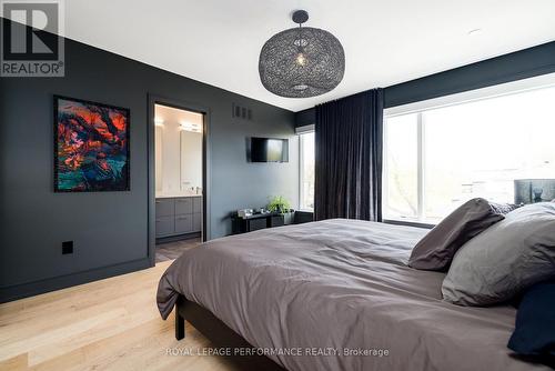 Primary ensuite. - 330 Kenwood Avenue, Ottawa, ON - Indoor Photo Showing Bedroom