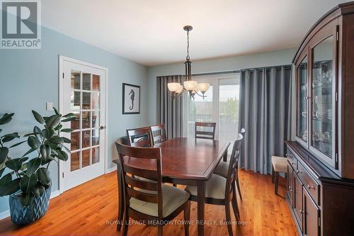 6942 Barrisdale Drive, Mississauga, ON - Indoor Photo Showing Dining Room
