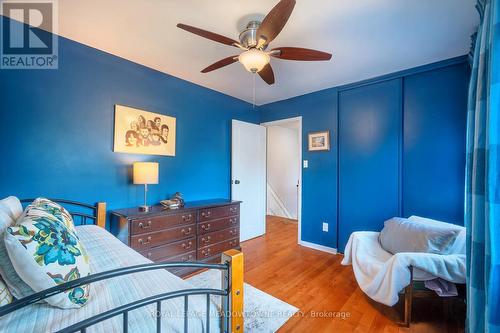 6942 Barrisdale Drive, Mississauga, ON - Indoor Photo Showing Bedroom