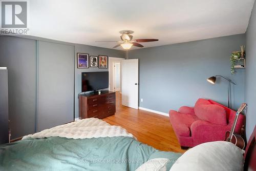 6942 Barrisdale Drive, Mississauga, ON - Indoor Photo Showing Bedroom