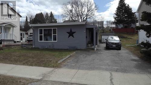 107 Hutchison AVE  Elliot Lake, ON P5A 1W9