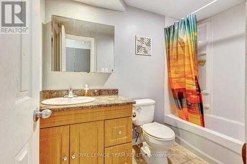 Lower Unit Full Washroom - 925 Moorvale Street, Ottawa, ON - Indoor Photo Showing Bathroom