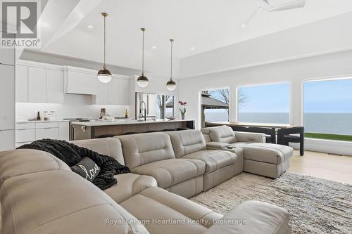 77961 Dryden Lane, Central Huron (Goderich), ON - Indoor Photo Showing Living Room