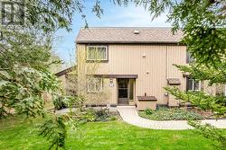 112 ESCARPMENT CRESCENT  Collingwood, ON L9Y 5B4