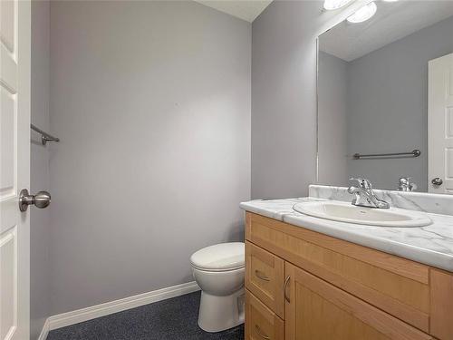 28 White Ash Drive, Brandon, MB - Indoor Photo Showing Bathroom