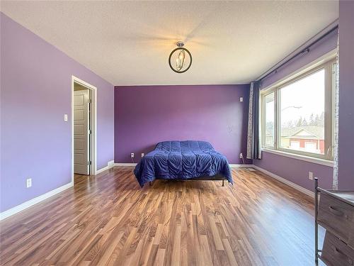 28 White Ash Drive, Brandon, MB - Indoor Photo Showing Bedroom