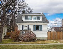 388 Woodlawn Street  Winnipeg, MB R3J 2J1