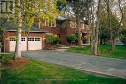 528 MICHAEL TERRACE Oakville (Oo Old Oakville), ON L6J 1V1