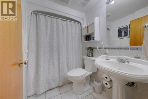 91 Midland Row, Pasadena, NL - Indoor Photo Showing Bathroom